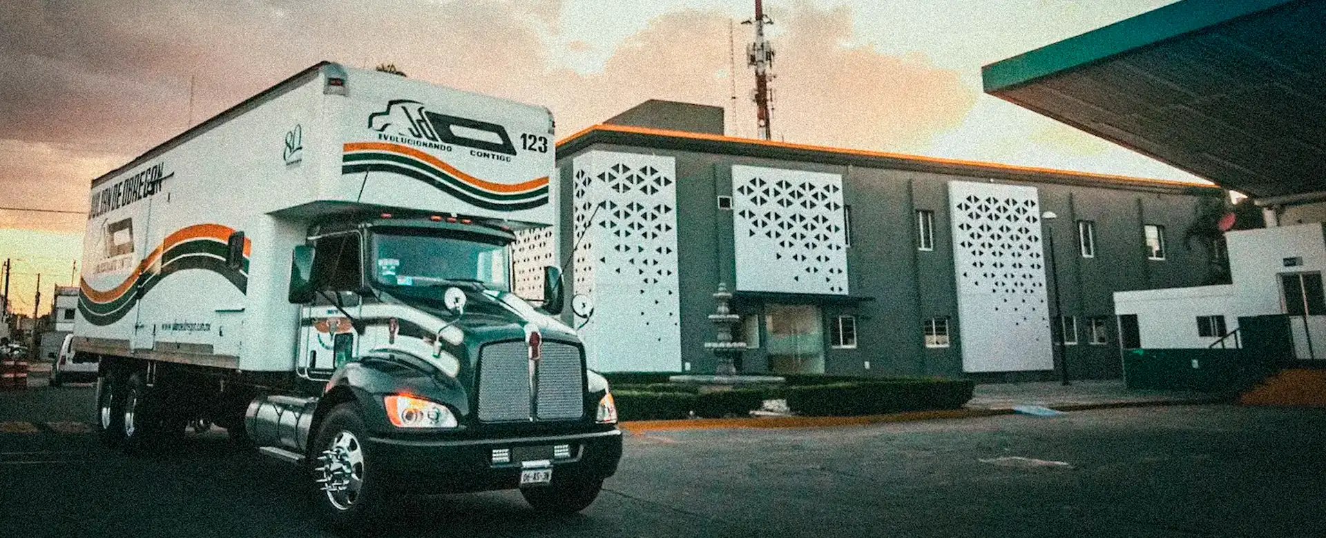 Unidad Julián de Obregón en el corporativo