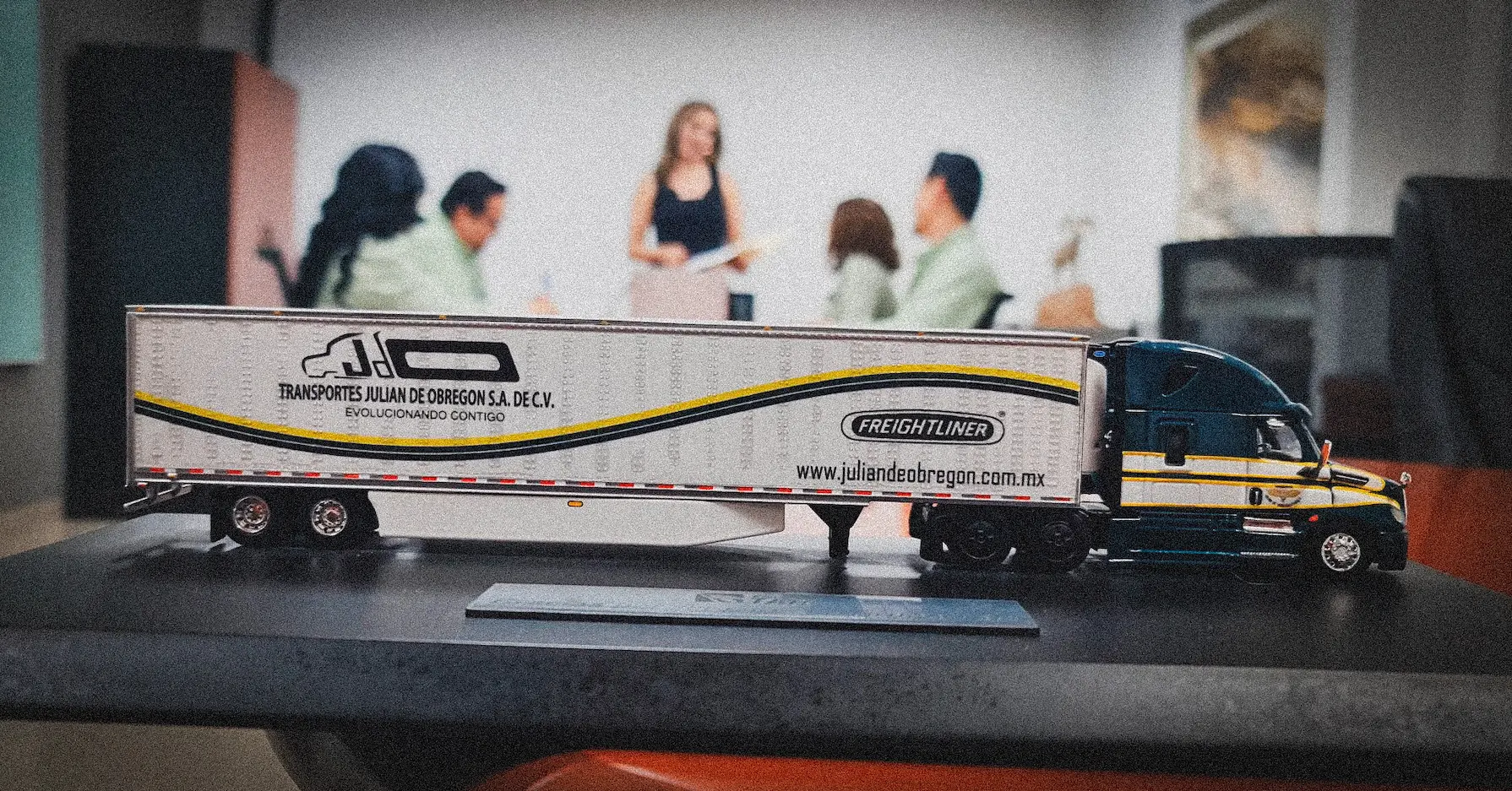 REUNIÓN JULIÁN DE OBREGÓN