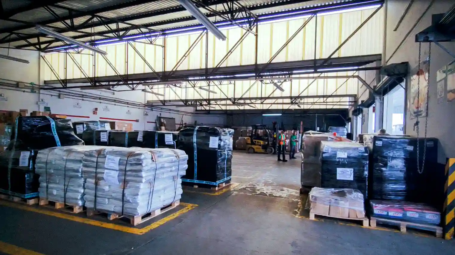Bodega - Transportes Julian de Obregón